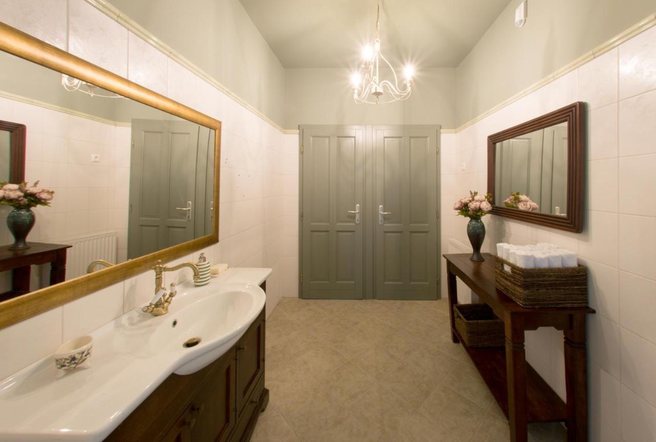 Villa Oliva Boutique Rooms Zamardi Bagian luar foto